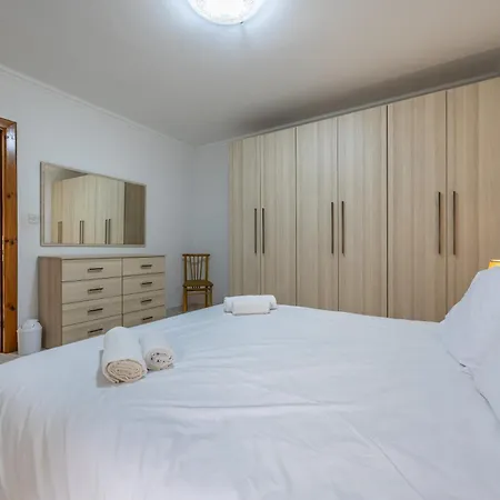 Seafront With Garage And Breathtaking Sunrise By Sf Homes *