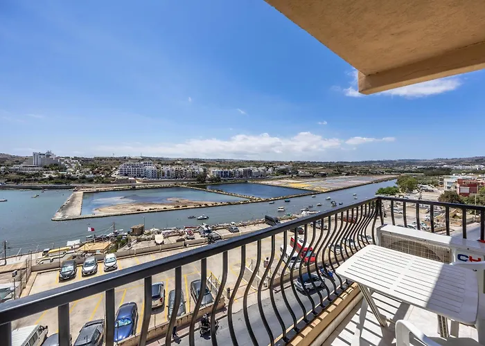 Seafront With Garage And Breathtaking Sunrise By Sf Homes * Сент-Полс-Бей